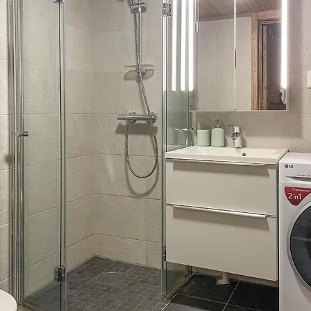 3 Bedroom Stunning In *